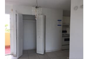 8810 Fontainebleau Blvd, Miami, FL 33172, Sold 08/02/17