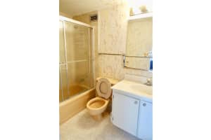 137 Golden Isles Dr, Hallandale Beach, FL 33009, Sold 09/27/17
