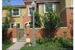 650 SW 106th Ave, Pembroke Pines, FL 33025, Sold 09/29/17