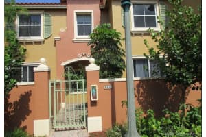650 SW 106th Ave, Pembroke Pines, FL 33025, Sold 09/29/17