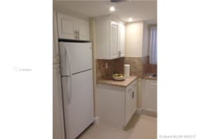 8810 Fontainebleau Blvd, Miami, FL 33172, Sold 05/30/17