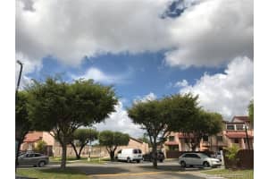 425 W Park Dr, Miami, FL 33172, Sold 06/19/17