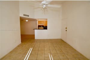 7220 NW 179th St, Hialeah, FL 33015, Sold 07/27/17