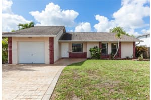 4976 NW 92nd Ave, Sunrise, FL 33351, Sold 08/09/17