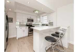 720 Collins Ave, Miami Beach, FL 33139, Sold 11/29/17