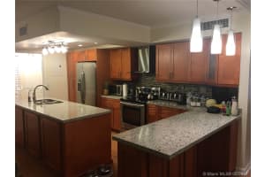 9999 NW 9th St Cir, Miami, FL 33172, Sold 08/18/17