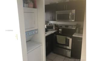 8075 NW 7th St, Miami, FL 33126, Sold 07/31/17