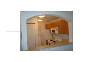 7991 NW 8th St #114b, Miami, FL 33126, Sold 10/26/17