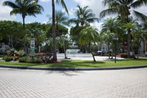 4560 NW 107th Ave, Doral, FL 33178, Sold 12/15/17
