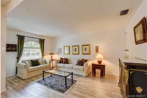 11586 NW 5th St, Coral Springs, FL 33071, Sold 07/06/17