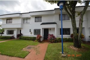 21300 San Simeon Way k2, Miami, FL 33179, Sold 10/23/17