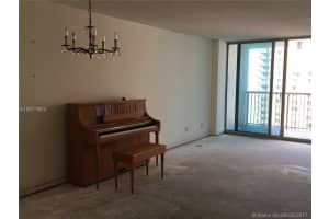 2655 Collins Ave #1012, Miami Beach, FL 33140, Sold 12/14/17