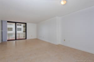 6061 Collins Ave #6e, Miami Beach, FL 33141, Sold 08/24/17