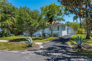 529 NW 8th St, Dania Beach, FL 33004, Sold 08/16/17