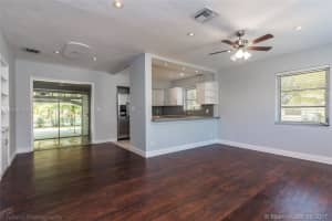 529 NW 8th St, Dania Beach, FL 33004, Sold 08/16/17