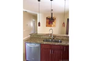 8122 NW 187th Terrace, Hialeah, FL 33015, Sold 08/04/17