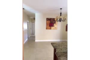 8122 NW 187th Terrace, Hialeah, FL 33015, Sold 08/04/17
