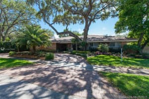 20040 NE 23rd Ave, Miami, FL 33180, Sold 01/12/18