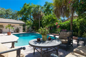20040 NE 23rd Ave, Miami, FL 33180, Sold 01/12/18