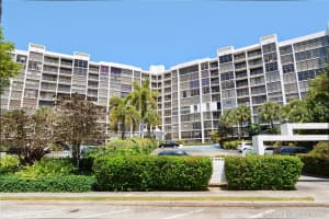 400 Leslie Dr, Hallandale Beach, FL 33009, Sold 10/19/17