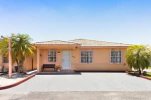 2238 W 74th Terrace #39c, Hialeah, FL 33016, Sold 08/22/17