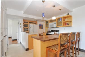 77 Crandon Blvd #8d, Key Biscayne, FL 33149, Sold 03/13/18