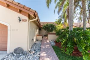 11367 SW 86th Ln, Miami, FL 33173, Sold 07/13/17