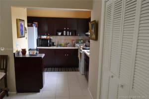 9170 Fontainebleau Blvd, Miami, FL 33172, Sold 09/25/17