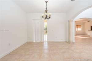 18052 NW 91st Ct, Hialeah, FL 33018, Sold 10/16/17