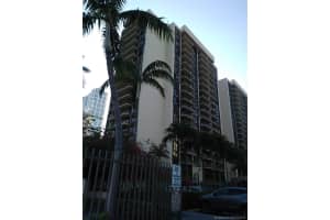 1450 Brickell Bay Dr, Miami, FL 33131, Sold 08/03/17