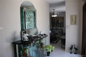 8011 SW 30th St, Davie, FL 33328, Sold 08/01/17