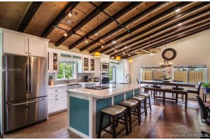 9408 NW 46th St, Sunrise, FL 33351, Sold 06/27/17