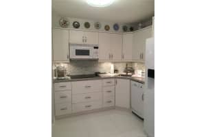 1450 Brickell Bay Dr, Miami, FL 33131, Sold 07/28/17