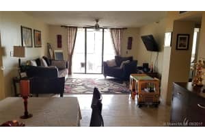 900 NE 195th St, Miami, FL 33179, Sold 08/04/17