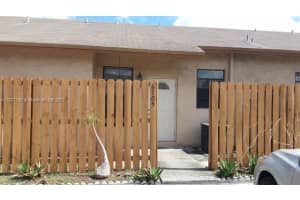 6705 NW 190th St, Hialeah, FL 33015, Sold 06/27/17