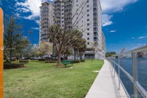 1505 N Riverside Dr, Pompano Beach, FL 33062, Sold 08/08/17