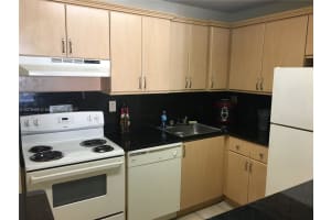7180 NW 179th St, Hialeah, FL 33015, Sold 05/31/18