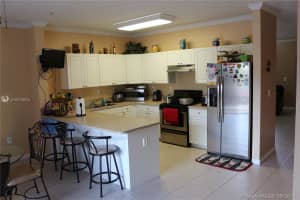 17350 NW 67th Ave, Hialeah, FL 33015, Sold 06/27/17
