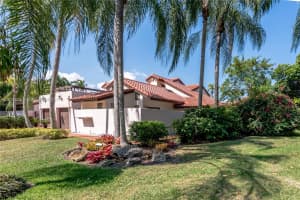 8903 SW 78th Pl, Miami, FL 33156, Sold 07/12/17