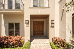 7420 SW 56th Ct, Miami, FL 33143, Sold 12/22/17