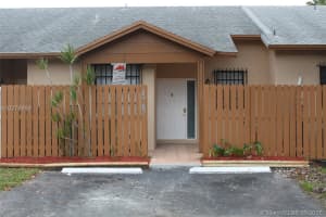 6767 NW 186th Ln, Hialeah, FL 33015, Sold 08/25/17