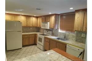 511 Ives Dairy Rd, Miami, FL 33179, Sold 12/15/17