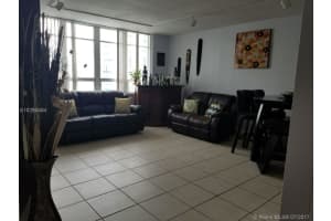 2121 N Bayshore Dr # 1420ph, Miami, FL 33137, Sold 04/25/18