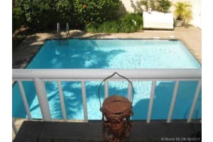 7832 Collins Ave, Miami Beach, FL 33141, Sold 07/31/17