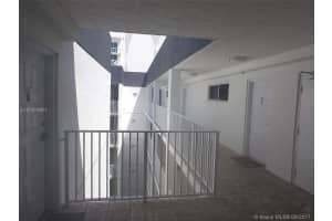 126 SW 17th Rd, Miami, FL 33129, Sold 10/20/17