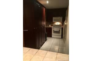 9437 SW 76th St APT V25, Miami, FL 33173, Sold 09/18/17