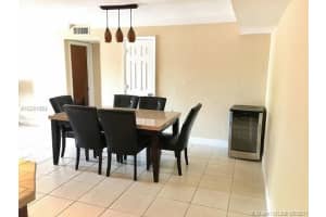 9437 SW 76th St APT V25, Miami, FL 33173, Sold 09/18/17