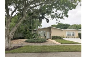 21030 NE 24th Ct, Miami, FL 33180, Sold 07/07/17