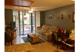 15535 Miami Lakeway N, Miami Lakes, FL 33014, Sold 08/02/17