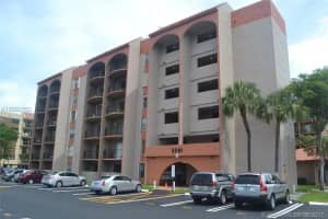 5201 NW 7th St, Miami, FL 33126, Sold 10/23/17